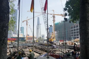 Video: Bên trong ga Bến Thành ngày cận Tết