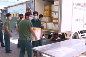 Video: Điểm bán hàng lưu động phục vụ người dân Đà Nẵng