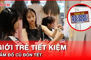 Video: Tiết kiệm tiêu dùng, giới trẻ sắm đồ cũ đón Tết 