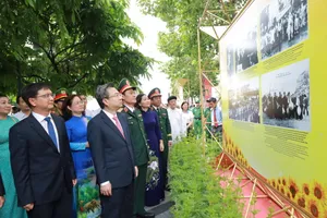 Khai mạc triển lãm ảnh về Tổng Bí thư Nguyễn Văn Linh