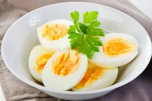 Thực hư ăn trứng khiến khối u phát triển nhanh hơn?