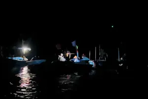 Quảng Ngãi: Làng biển Sơn Trà giữ nghề lưới thúng giữa thời biển khó