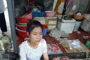 Vụ đổ chất thải lên thịt heo: Có thể xử lý hình sự