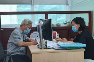 Nghỉ ốm hưởng nguyên lương và nghỉ ốm hưởng BHXH có gì khác?