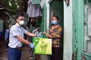 TP.HCM: Hơn 7.000 ‘giỏ quà nghĩa tình’ đã đến tay người được nhận
