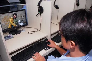 Tự đăng tải hình ảnh của người khác trên mạng xã hội là vi phạm pháp luật. Ảnh HTD