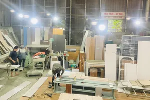 Tết Dương lịch không ngày nghỉ ở làng mộc xóm Đạo