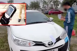 Thầy dạy lái vi phạm nồng độ cồn, trên xe chở 3 học viên