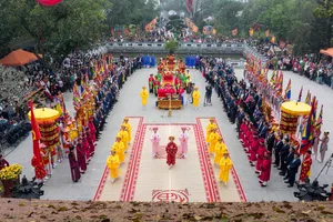 Phú Thọ dâng hương tưởng nhớ Tổ Mẫu Âu Cơ