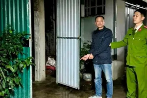 Say rượu, đâm hàng xóm nguy kịch