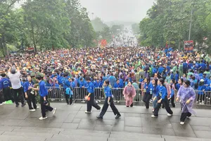 Lượng du khách về đền Hùng dịp Giỗ tổ Hùng Vương cao gấp 3 lần ước tính ban đầu