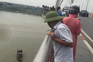 2 nữ sinh lớp 9 nghi nhảy cầu ở Bắc Ninh không có biểu hiện bất thường trước đó