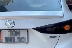 Nhìn thấy xe ô tô của mình bon bon trên đường sau hơn nửa năm mất liên lạc với người thuê