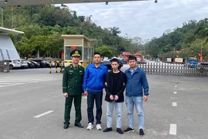 Gây thương tích cho người khác đến 42% rồi trốn sang Trung Quốc