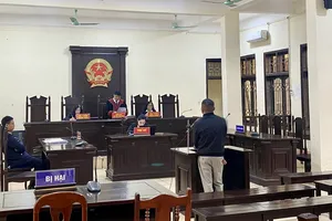 Phạt tù kẻ dùng flycam quay hoạt động mỏ cát để cưỡng đoạt tài sản