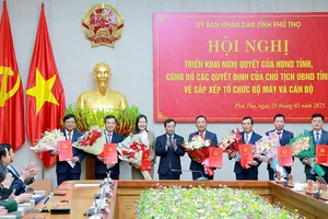 UBND tỉnh Phú Thọ điều động bổ nhiệm hàng loạt cán bộ chủ chốt
