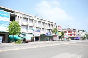 Bà con tiểu thương chợ đầu mối lớn ở miền Bắc đã mở cửa trở lại