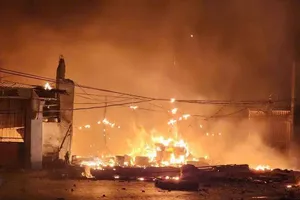 Nổ lớn ở Hưng Yên, một ngôi nhà sập hoàn toàn