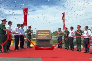 Thủ tướng Phạm Minh Chính dự lễ khánh thành cầu Phong Châu mới