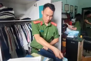 Khám xét nhà đối tượng nghi lợi dụng Facebook kêu gọi từ thiện không minh bạch