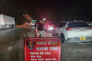 Hơn 3 tiếng đồng hồ, phát hiện gần 2.000 trường hợp vi phạm nồng độ cồn