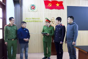 Bắt kẻ lừa gần 200 triệu đồng của nhiều cán bộ công an ở 16 tỉnh, thành