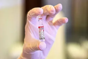 Các nhà khoa học Nga đã điều chỉnh công thức chế tạo vaccine ngừa COVID-19 Sputnik V để đối phó với biến thể Delta.