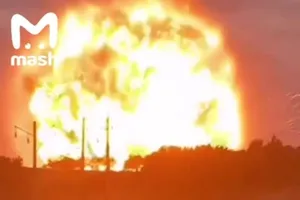 Một vụ nổ khổng lồ đã làm rung chuyển một căn cứ lực lượng vũ trang gần TP Taraz, miền nam Kazakhstan.