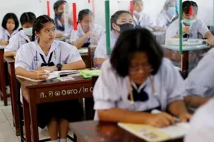 Học sinh Thái Lan trong lớp học tại một trường học ở Bangkok vào ngày 15-9-2020.