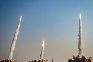 Tổng tham mưu lực lượng vũ trang Iran cho biết sẽ mở rộng các cuộc tấn công bằng tên lửa nhằm vào các nhóm khủng bố ở Iraq.