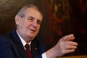 Tổng thống CH Czech – ông Milos Zeman thời điểm đi thăm Vienna (Áo) tháng 4-2019. Ảnh: REUTERS