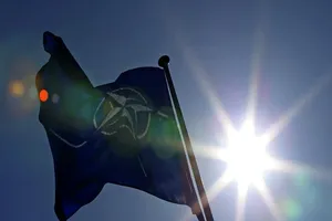 Cờ Tổ chức Hiệp ước Bắc Đại Tây Dương NATO.