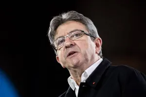 Ứng cử viên Tổng thống Pháp của đảng cánh tả France Insoumise (France Unbowed - Nước Pháp Không khuất phục), ông Jean-Luc Melenchon. 