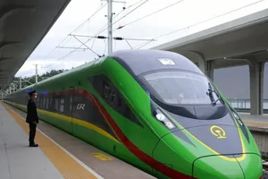 Tuyến đường sắt mới được khai trương ở Lào vào tháng 12-2021 đã trở thành tuyến đường sắt chạy vòng quanh trái đất dài nhất hành tinh.