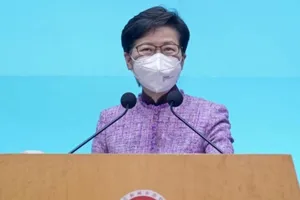 Đặc khu trưởng Lâm Trịnh Nguyệt Nga phát biểu tại một cuộc họp báo ở Hong Kong vào ngày 4-4.