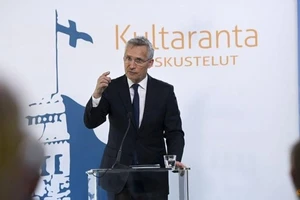Tổng thư ký NATO Jens Stoltenberg phát biểu tại Naantali, Phần Lan, vào ngày 12-6.