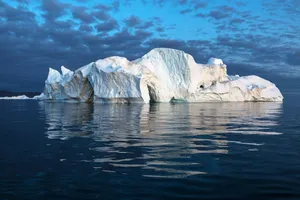 "Đảo ma" Qeqertaq Avannarleq ở Bắc Cực thực chất chỉ là một “tảng băng bẩn”.