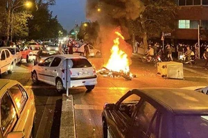 Các cuộc bạo loạn vẫn tiếp tục diễn ra ở Iran. 