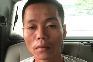 Vờ làm người tốt chở nữ sinh về nhà rồi xâm hại