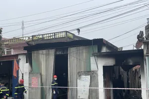 Hải Phòng: Cháy nhà trọ lúc rạng sáng, ba mẹ con tử vong 