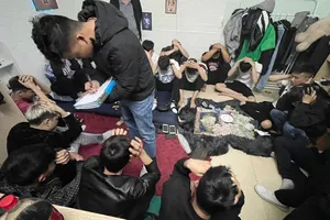 Bắt 16 thanh niên tổ chức đánh xóc đĩa ngày Tết