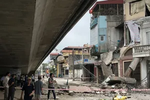 Nam công nhân bị tường đè tử vong khi đang tháo dỡ mặt bằng