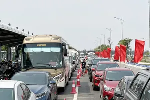 Hải Phòng hạn chế ô tô qua phà Đồng Bài vào giờ cao điểm