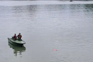 Ba người mất tích trên vùng biển Cát Bà