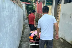 Thí sinh 'đặc biệt' trong kỳ thi vào lớp 10 tại Hải Phòng được nằm để làm bài thi