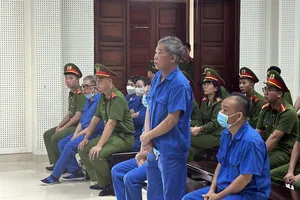 Trương Xuân Đước 'xin' lại 20 tỉ trong số 35 tỉ đã gửi ông Đỗ Hữu Ca chạy án