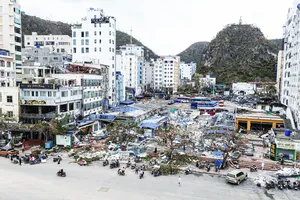 Những hình ảnh tan hoang trên đảo Cát Bà sau bão số 3