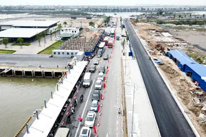 Hải Phòng: Điều thêm 3 phà để đưa khách ra đảo Cát Bà