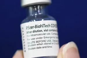 Thủ tướng chỉ đạo Bộ Y tế đẩy nhanh mua vaccine cho trẻ 5-11 tuổi