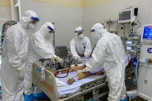 Cả nước có 6 ca phải can thiệp tim phổi nhân tạo do COVID-19